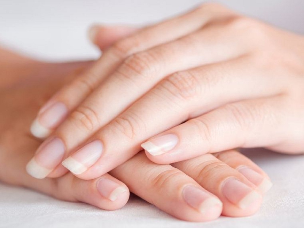 chăm sóc nail tại nhà