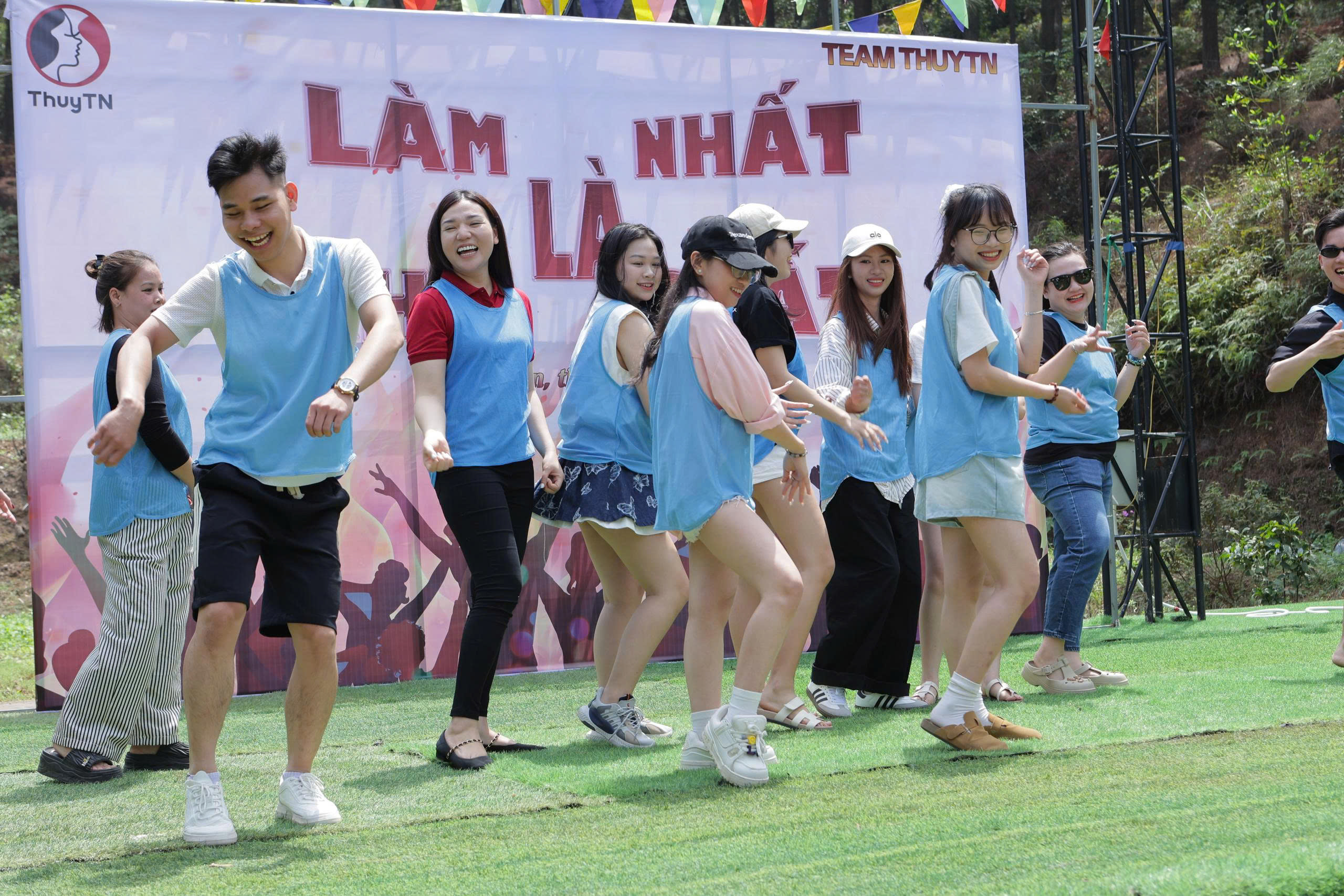 team buiding thử thách hết mình