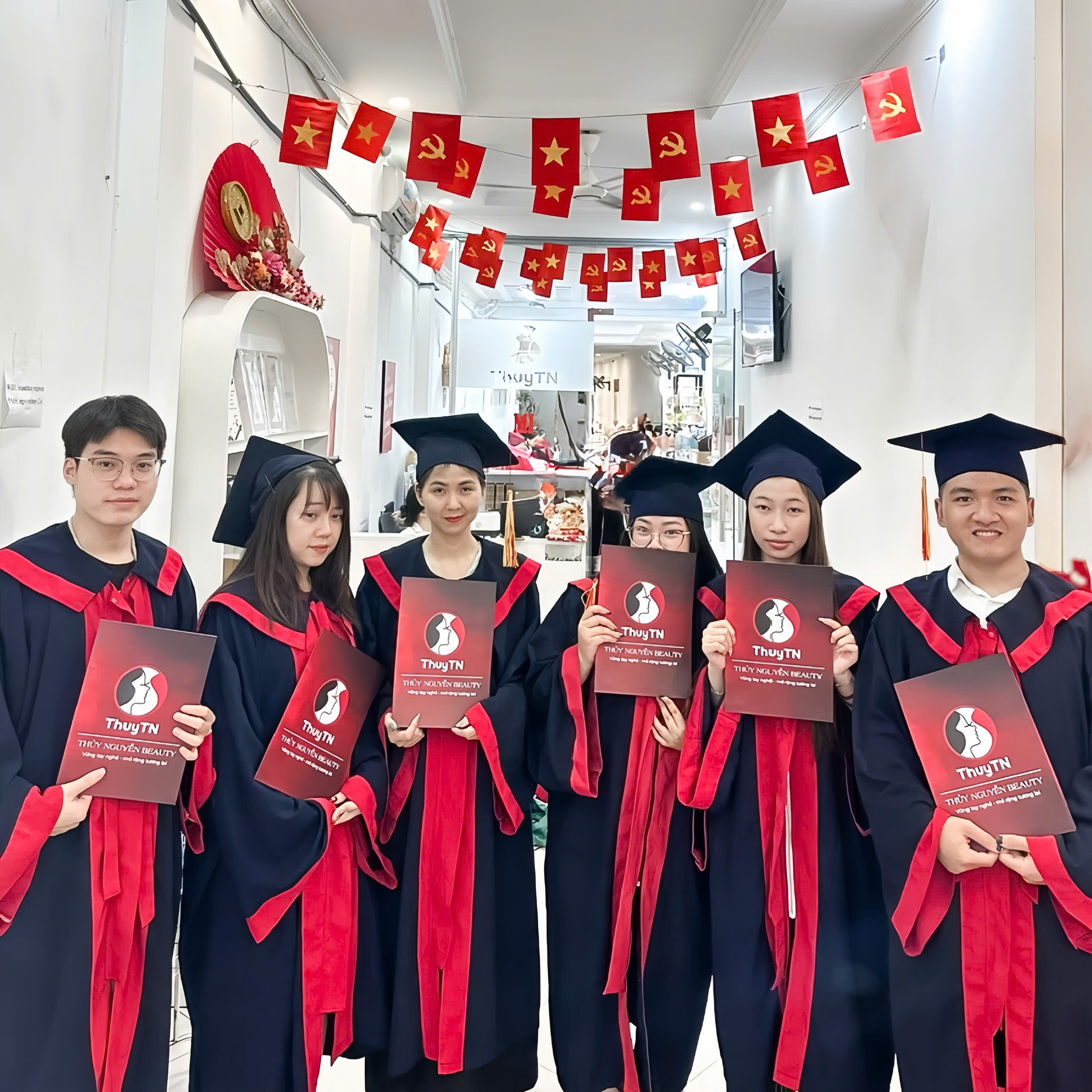 chứng chỉ khóa học mi tại Thủy Nguyễn Beauty